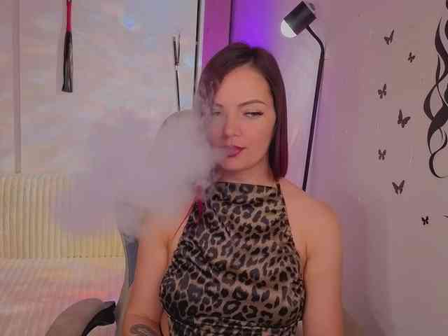 SelenaBlooms webcam