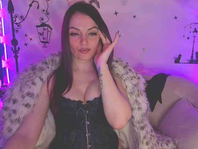 SelenaOlson SelenaOlson