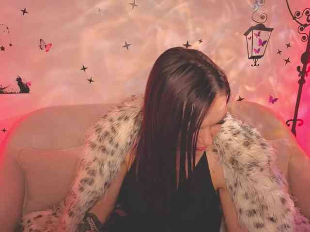 SelenaBlooms webcam