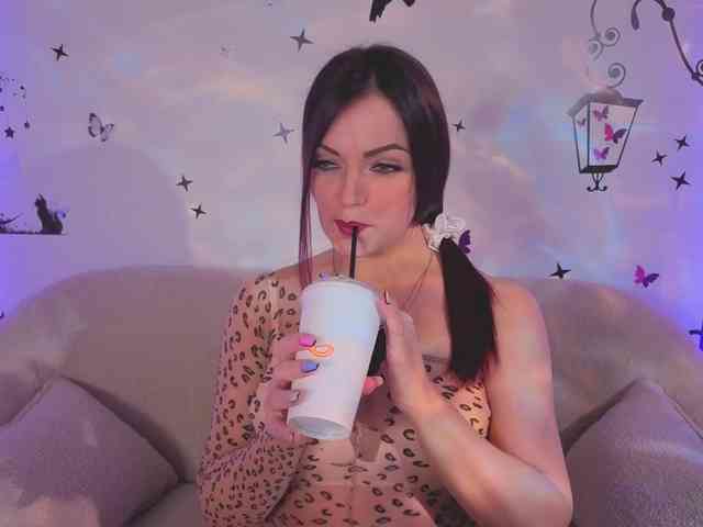 SelenaOlson SelenaOlson