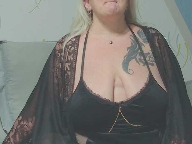 enchaleur76-1's BongaCams show and profile