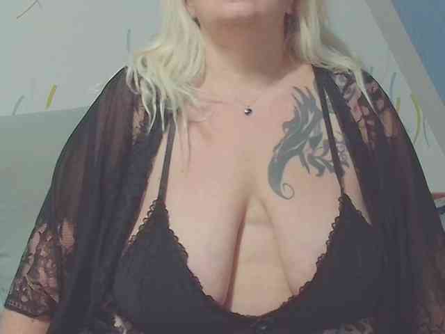 enchaleur76-1 Live Webcam on BongaCams