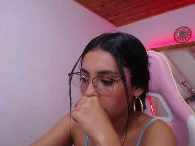 Kathemills235 webcam