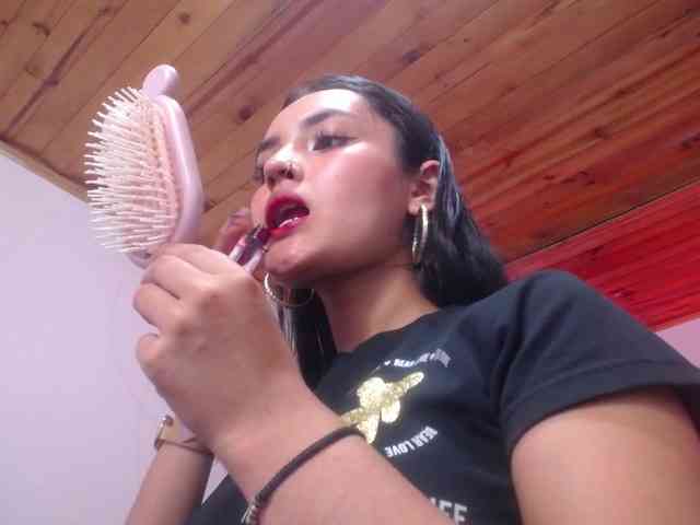 Kathemills235 webcam