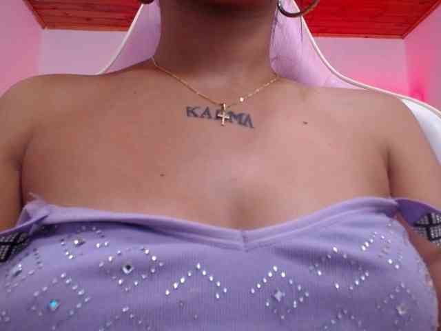 Kathemills235 webcam