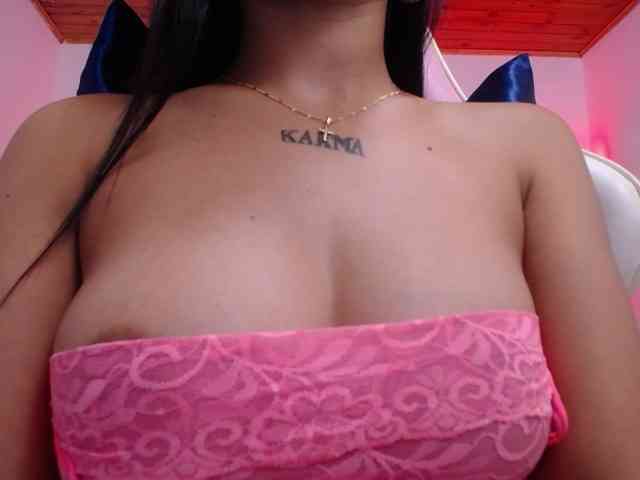 Kathemills235 webcam