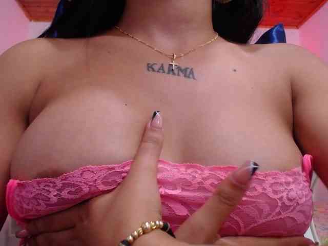 Kathemills235 webcam