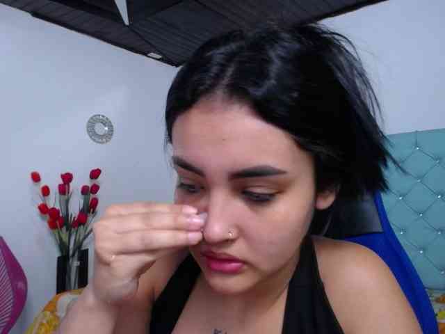 Kathemills235 webcam