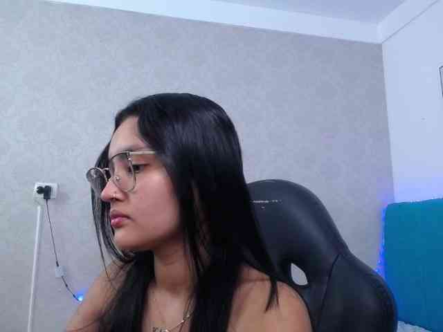 Kathemills235 webcam