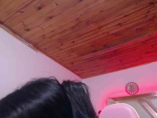 Kathemills235 webcam
