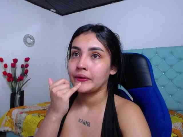 Kathemills235 webcam