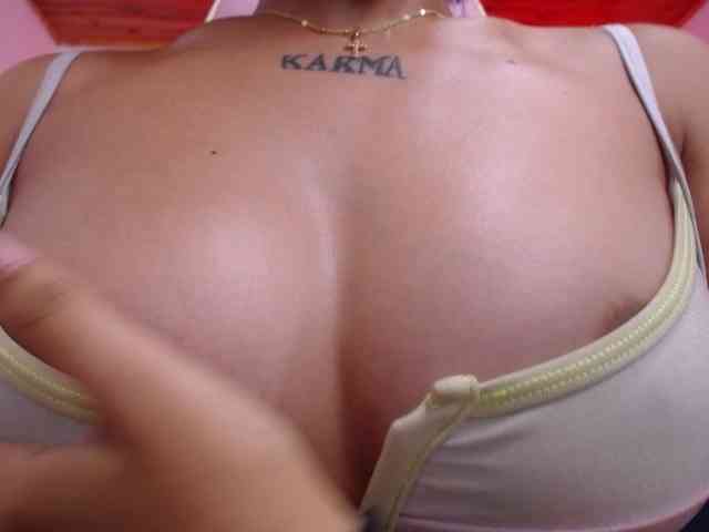 Kathemills235 webcam