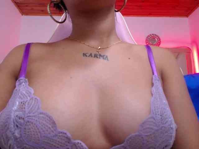 Kathemills235 webcam