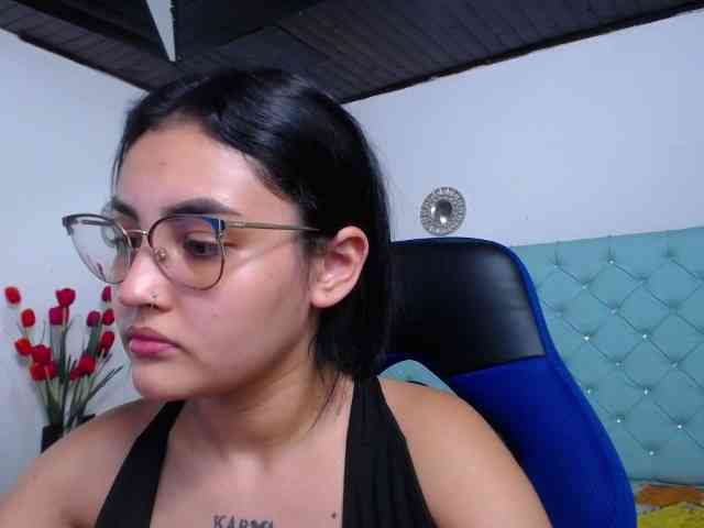 Kathemills235 webcam