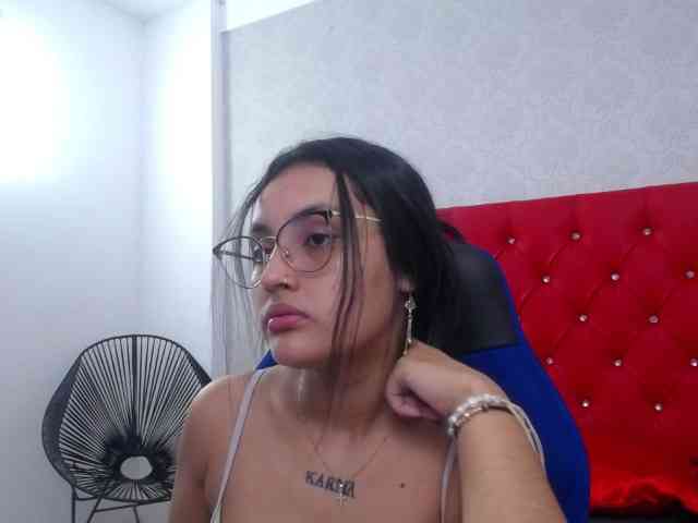 Kathemills235 webcam