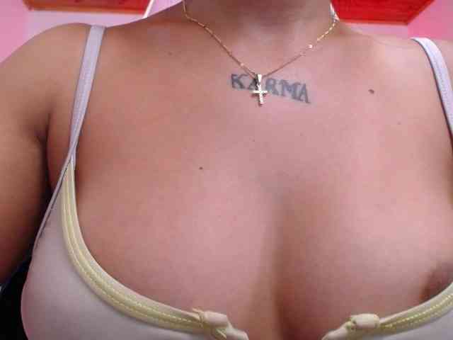 Kathemills235 webcam
