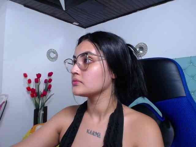 Kathemills235 webcam