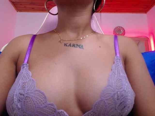 Kathemills235 webcam