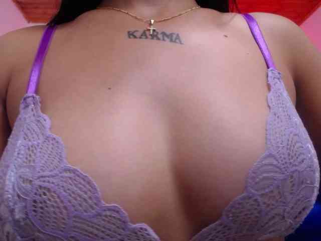 Kathemills235 webcam