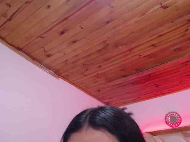 Kathemills235 webcam