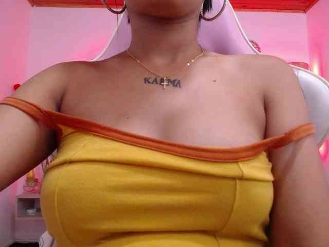 Kathemills235 webcam