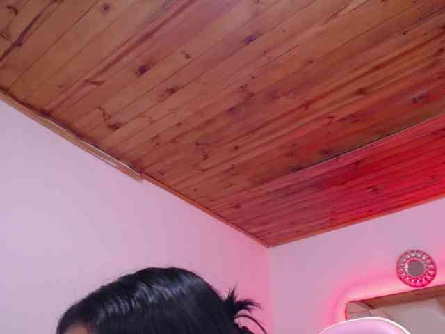 Kathemills235 webcam