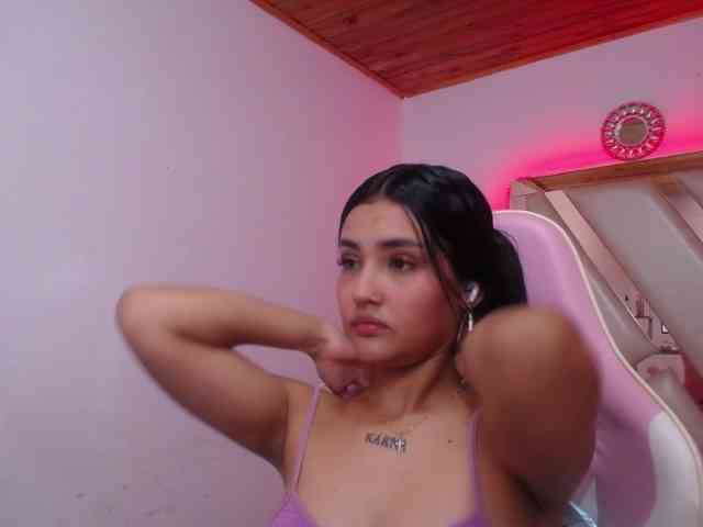Kathemills235 webcam
