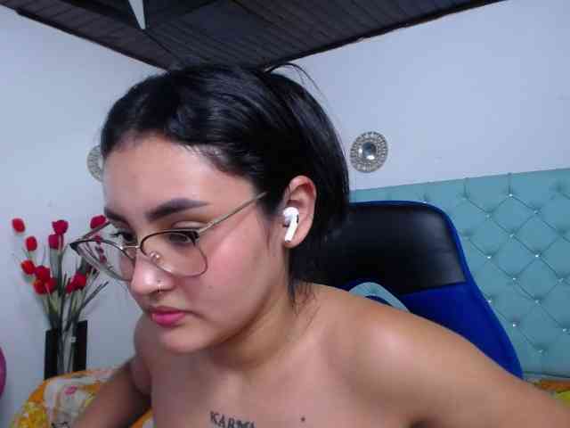 Kathemills235 webcam