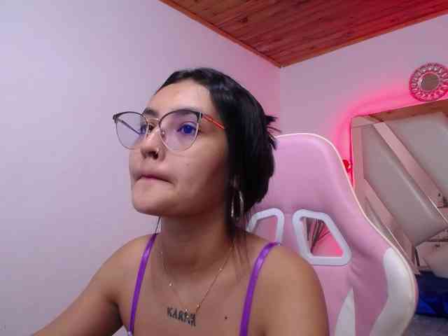 Kathemills235 webcam