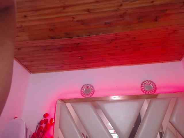 Kathemills235 webcam