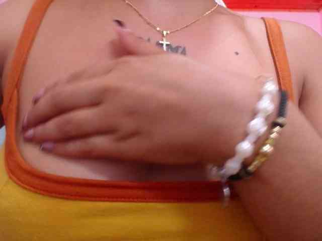 Kathemills235 webcam