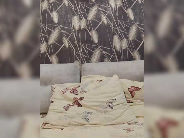 EvaXGirl's BongaCams show and profile