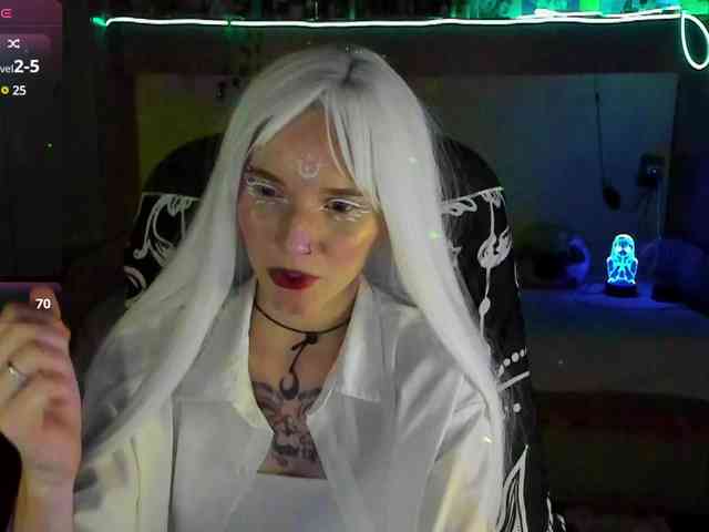 Elven1kiss webcam