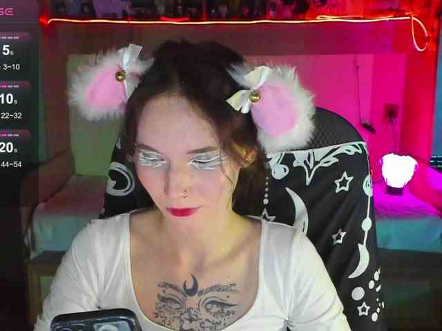 Elven1kiss webcam