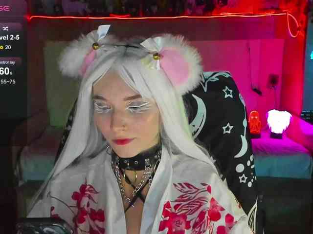 Elven1kiss webcam
