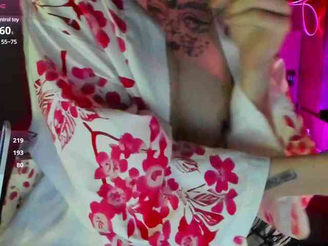 Elven1kiss webcam