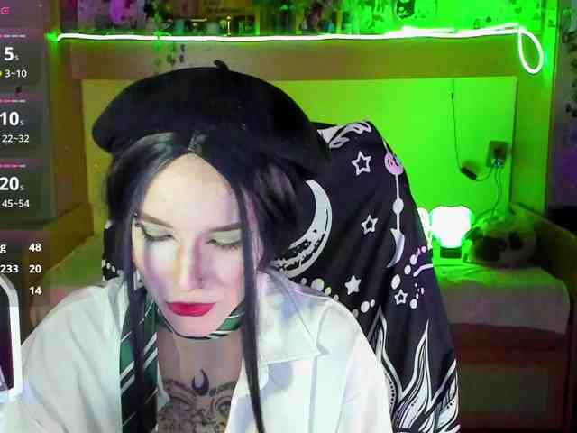 Elven1kiss webcam