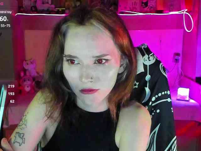 Elven1kiss webcam