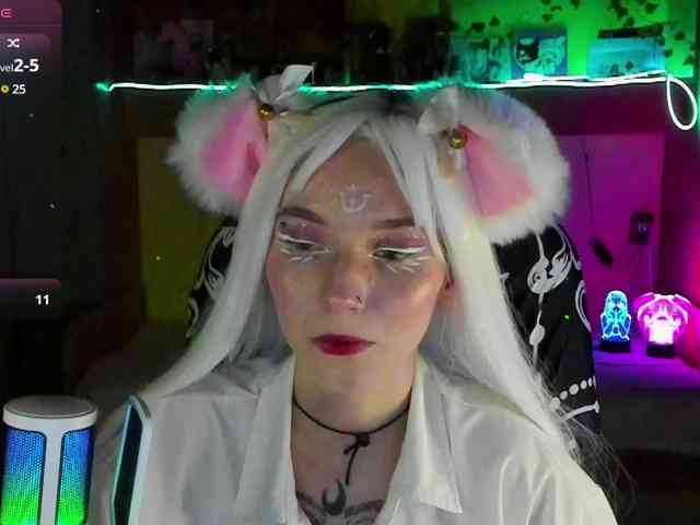 Elven1kiss webcam