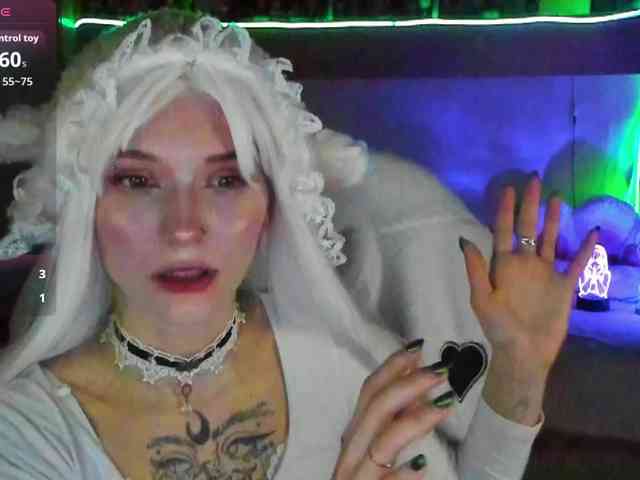 Elven1kiss webcam
