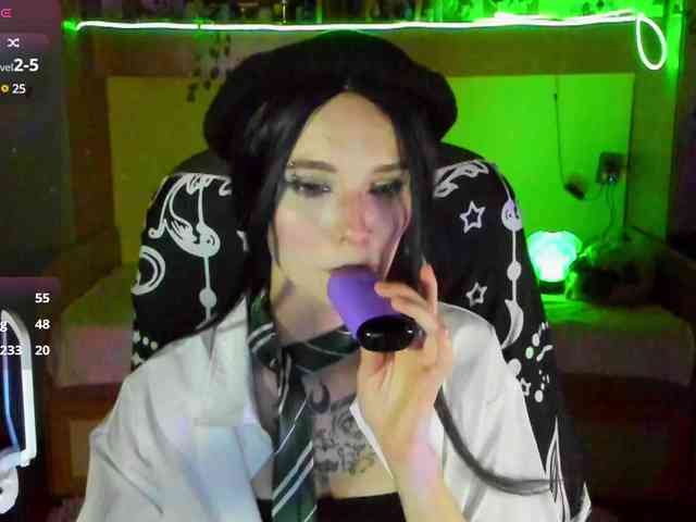 Elven1kiss webcam