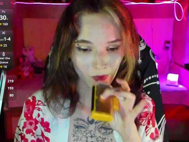 Elven1kiss webcam