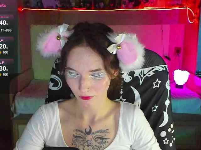 Elven1kiss webcam
