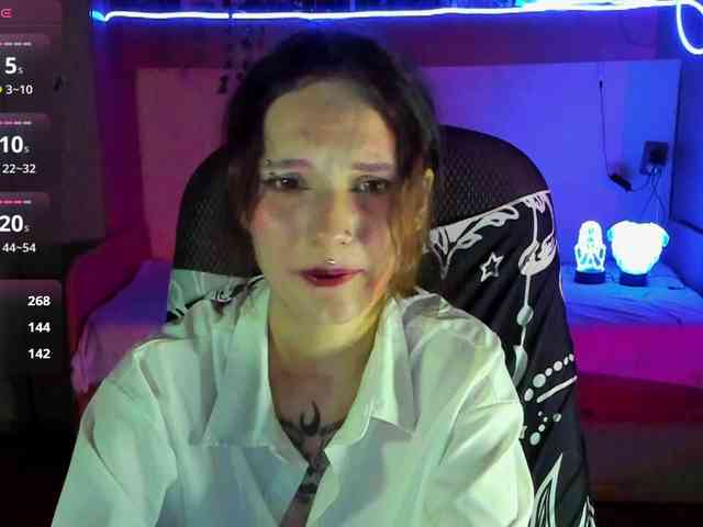 Elven1kiss webcam