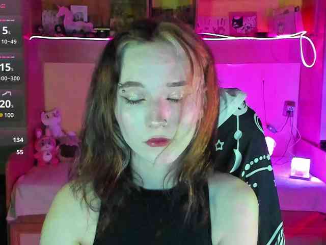 Elven1kiss webcam