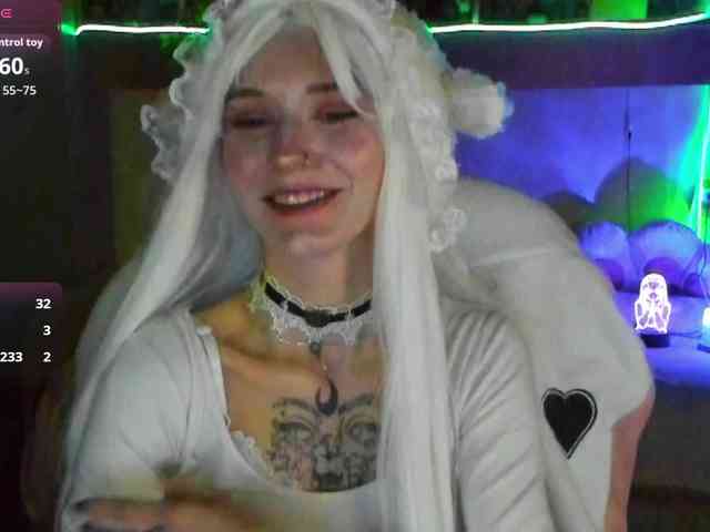 Elven1kiss webcam