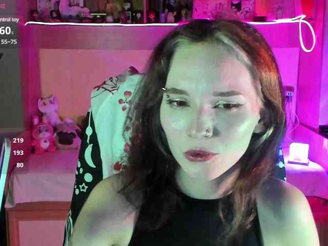 Elven1kiss webcam