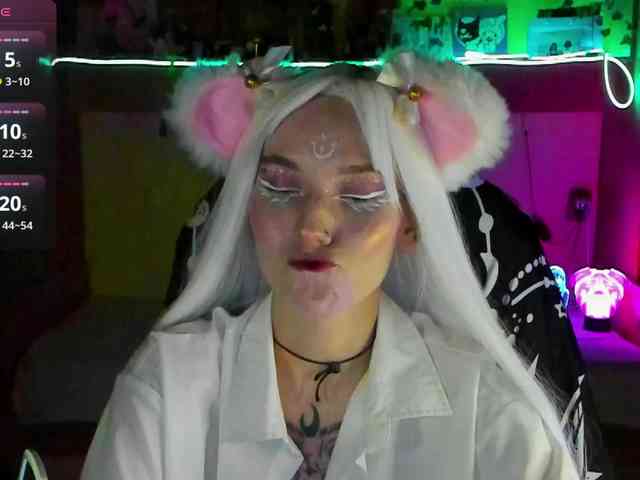 Elven1kiss webcam