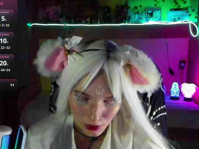 Elven1kiss webcam