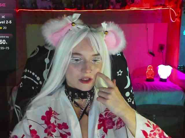 Elven1kiss webcam